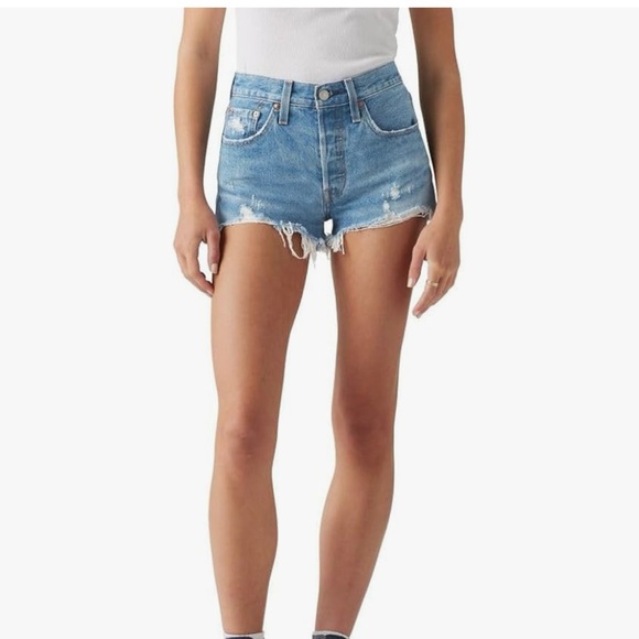 Levi's 501 Original Fit High Rise Women's Shorts - Picture 1 of 7